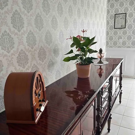 Theme Annees 20, Proche Du Puy Du Fou *